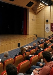 emyo-dis-ticaret-bolumu-sektor-bulusmalari-lojistik-sektoru-ve-dis-ticaret-1777452761