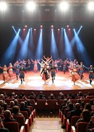 cocuk-halk-danslari-toplulugu-gosterisi-1790075219