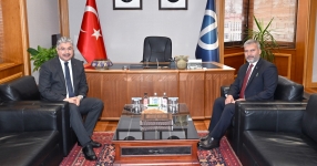 Vali Yılmaz’dan Anadolu Üniversitesine iadeiziyaret