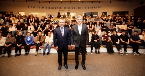  ETİ Global CEO’su Öz, Anadolu Üniversitesi öğrencileriyle bir araya geldi