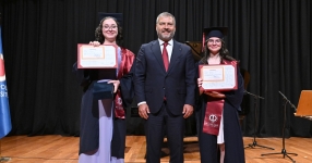  Anadolu Üniversitesi Devlet Konservatuvarında mezuniyet heyecanı yaşandı