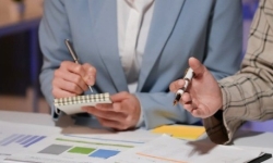 Global logistics performance index reshapes with multi-criteria decision-making models